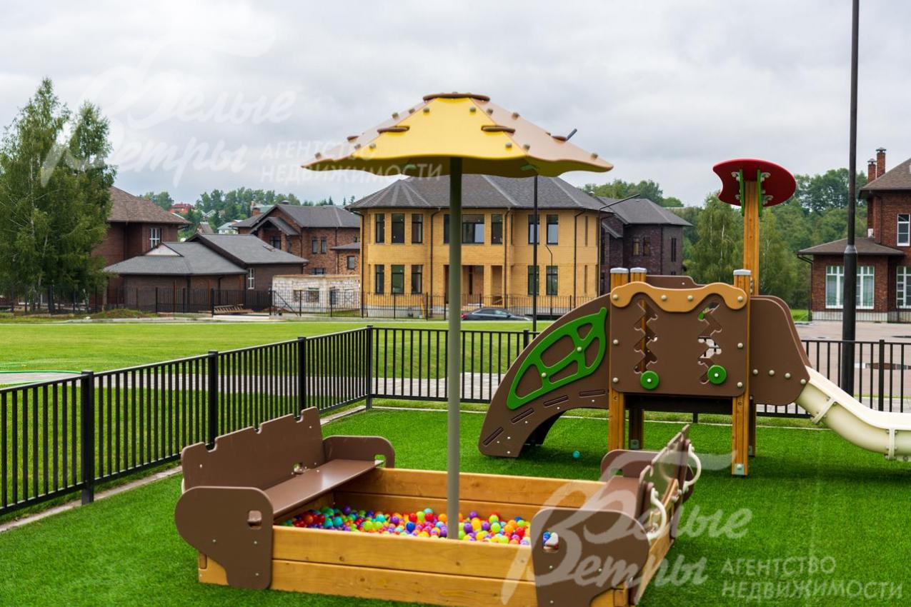 Детские площадки в поселке ильичевка