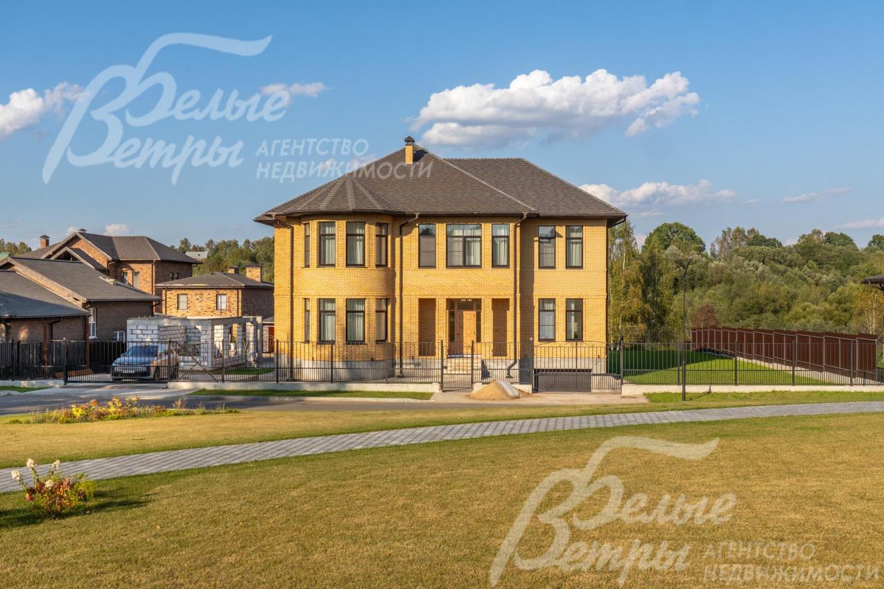 Участок - с выгодным расположением, находится в живописной части коттеджного посёлка рядом с рекреационной зоной