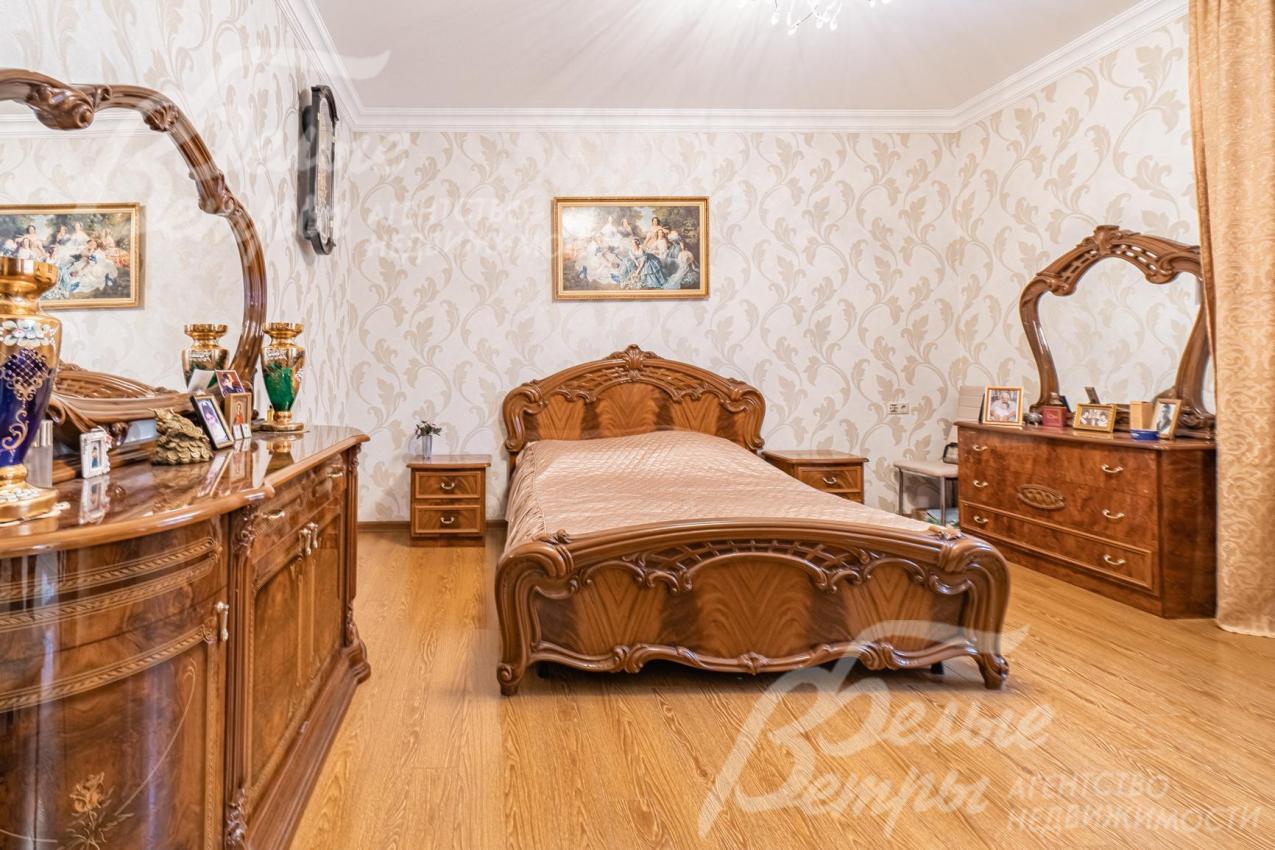 Спальня-1 21 кв.м на цокольном этаже