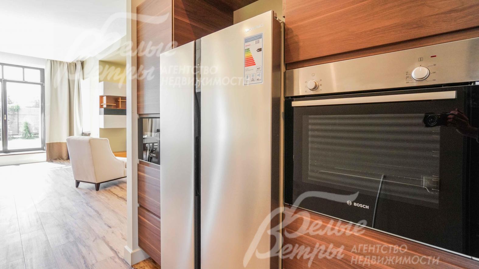 Кухня со встроенной бытовой техникой Bosсh