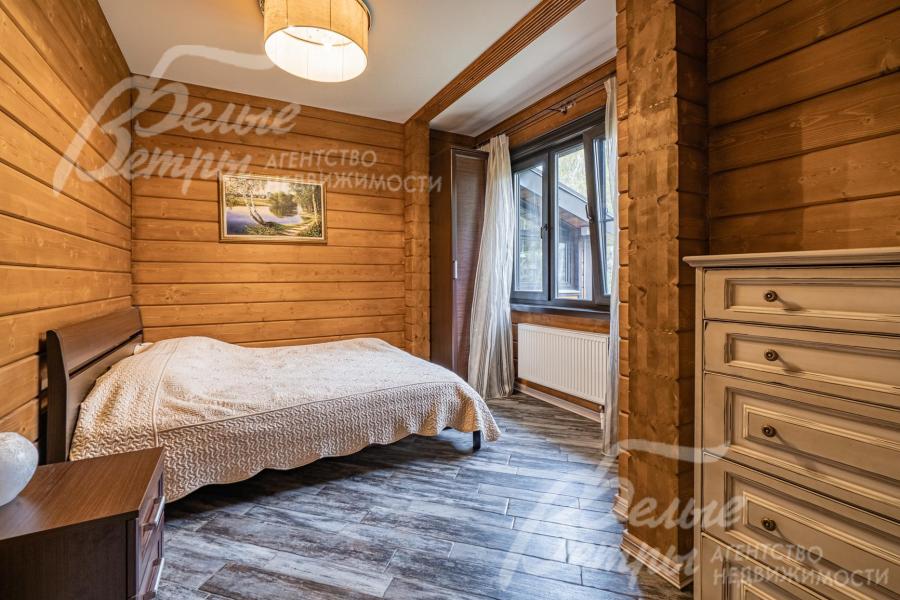 Спальня на первом этаже