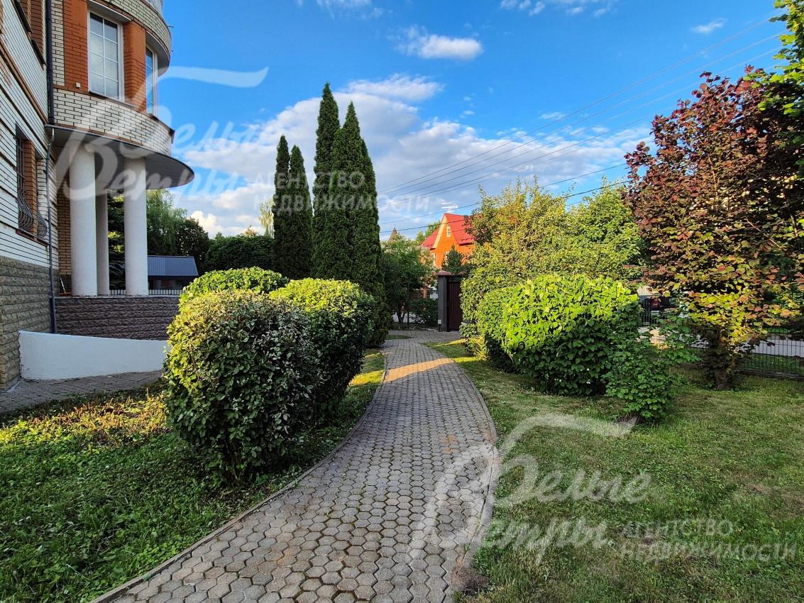 Прогулочные дорожки в саду