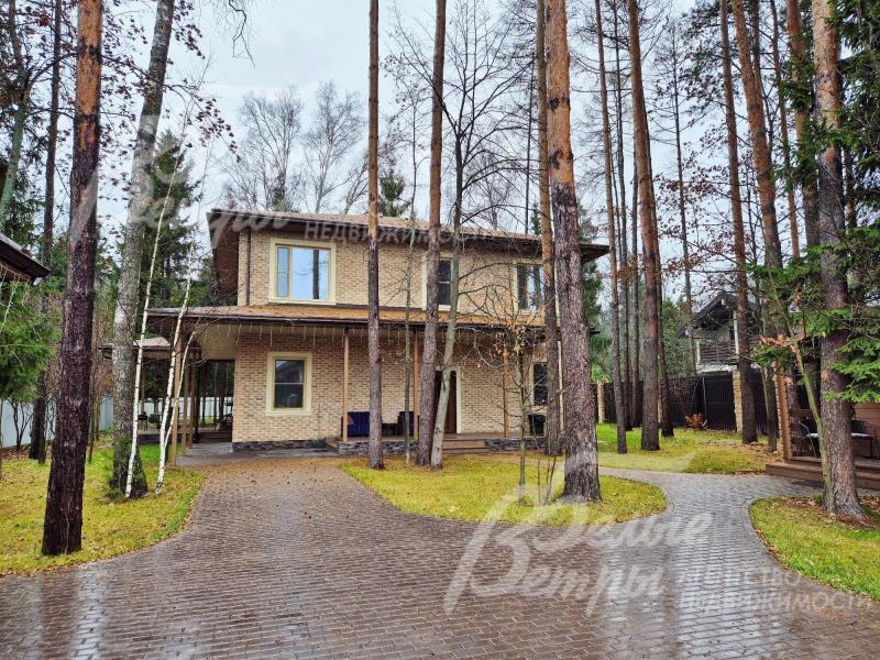 Дома в коттеджном поселке Солнечный город на Киевском шоссе