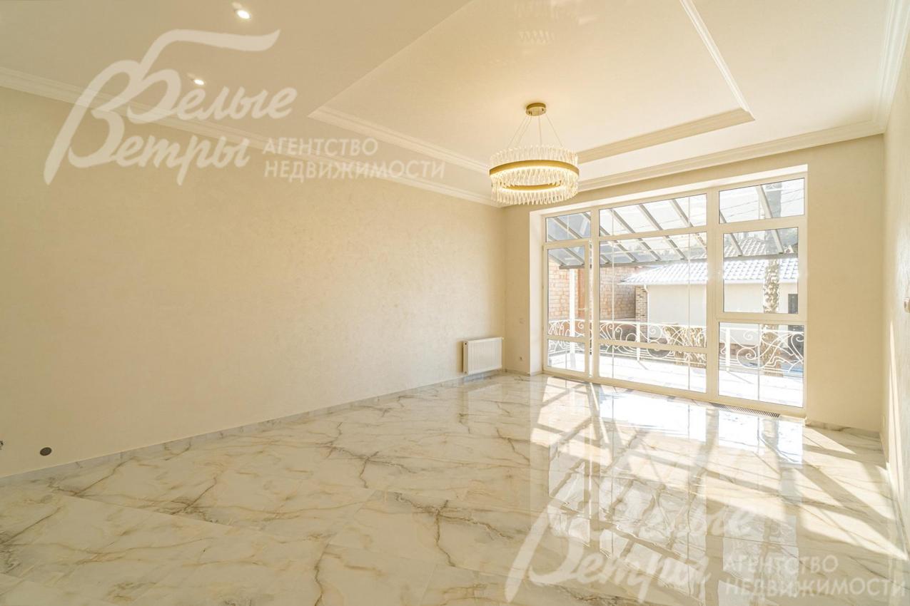 На полу керамогранит с водяным полом