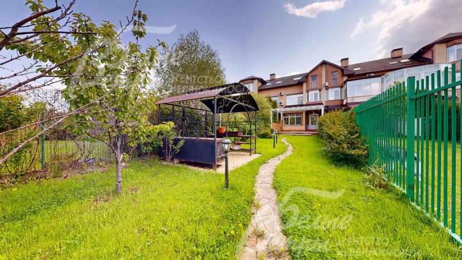 Участок 6 соток с беседкой для барбекю