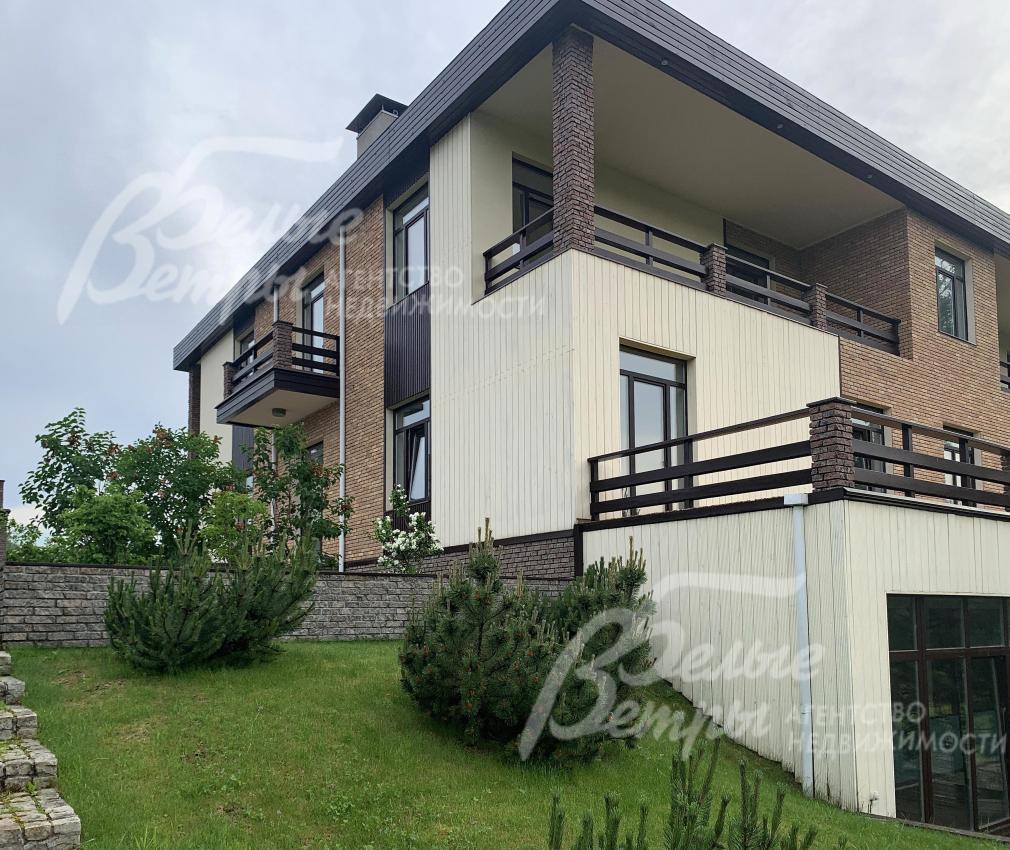 Трехуровневый дом в аренду