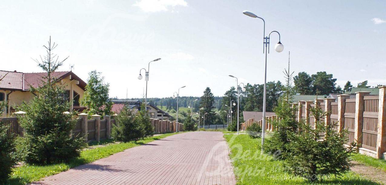 Широкие асфальтированные дороги