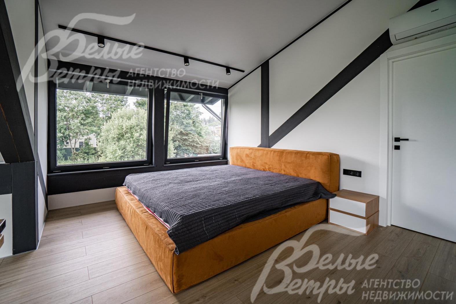 спальня на 2-м этаже