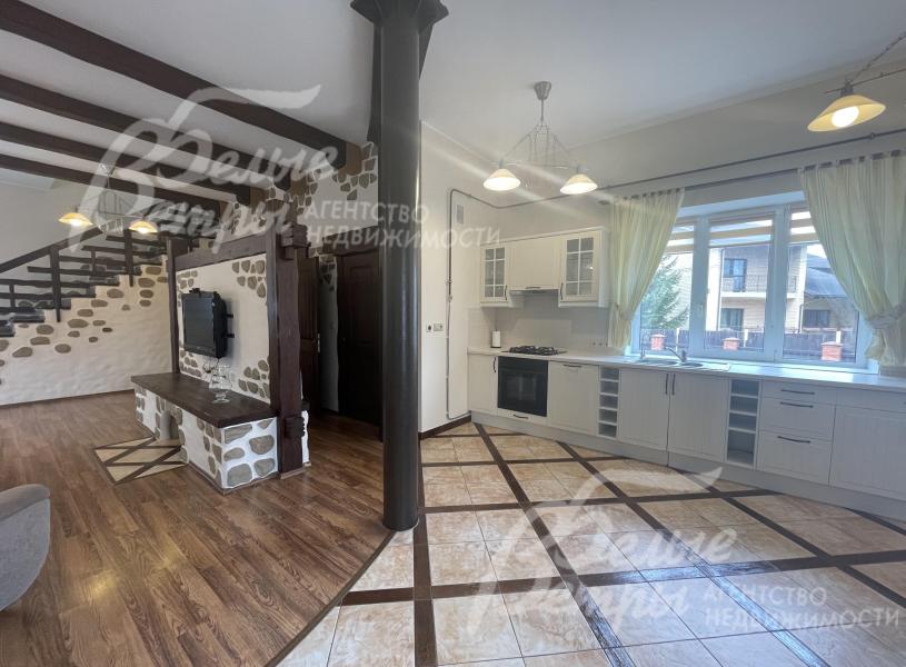 Просторная кухня-гостиная