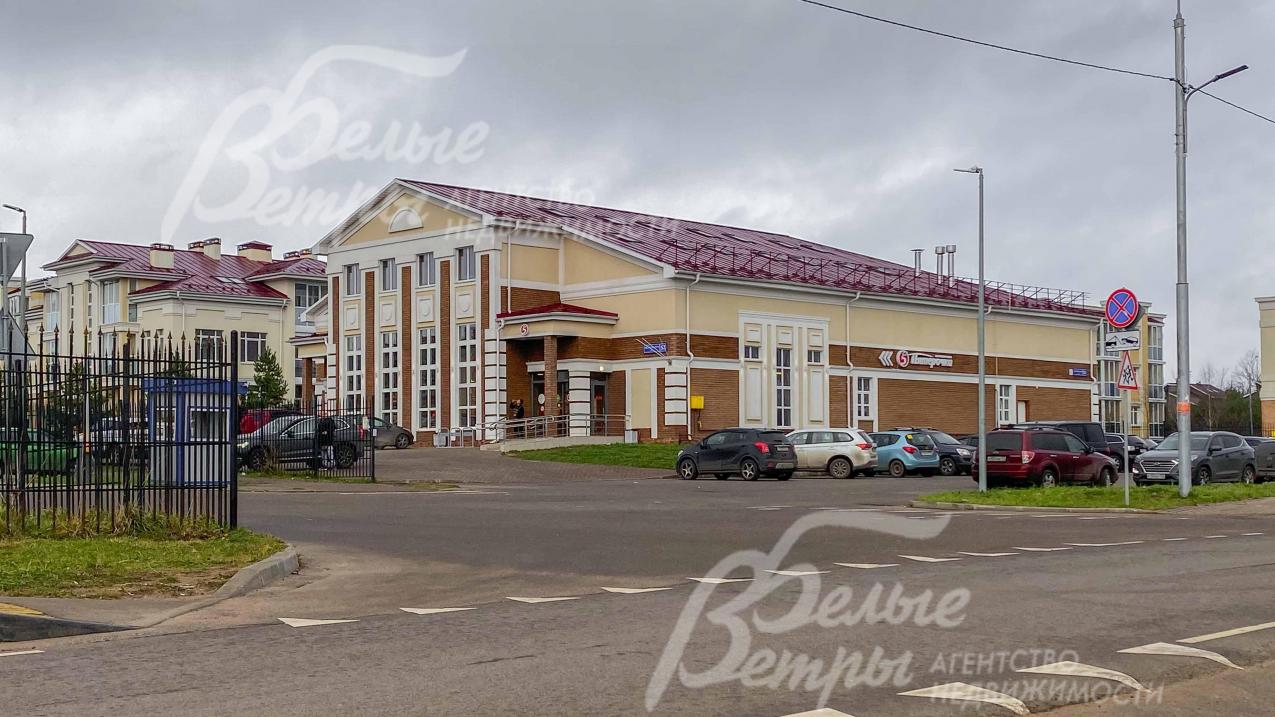 Продуктовый магазин в 100 метрах от поселка Николинские ключи Резиденция