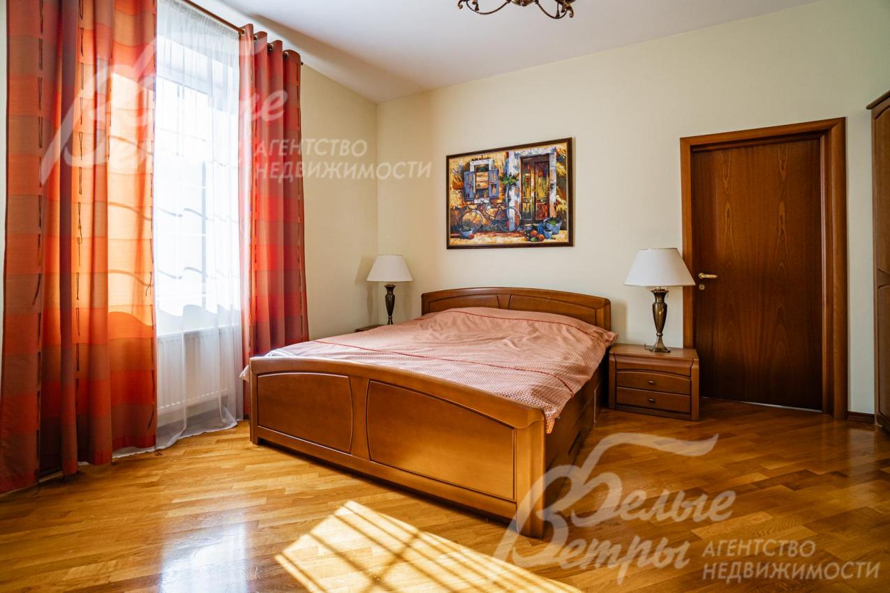 Спальня на первом этаже