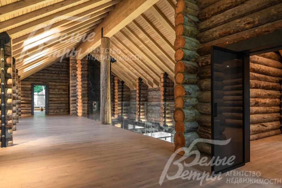 Холл 2-го этажа