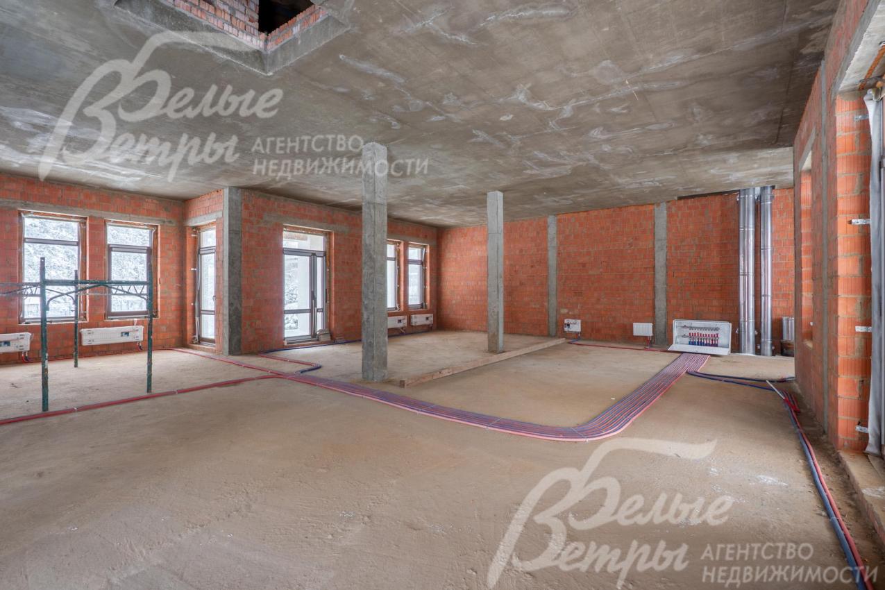 Зона кухни-столовой. Благодаря эффектной планировке помещение можно стильно зонировать 