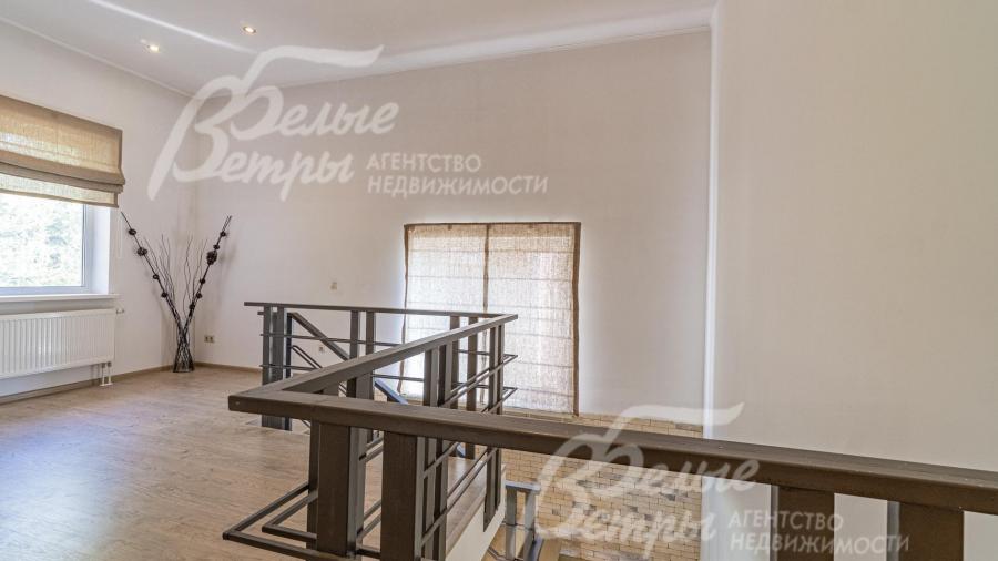 Холл второго этажа