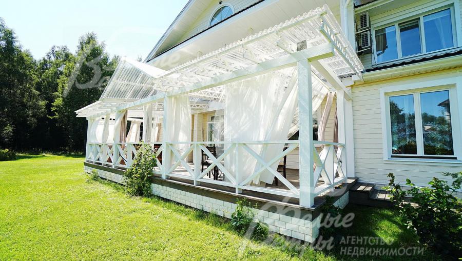 Большая уютная терраса