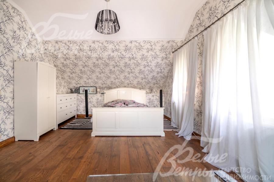 Спальные гарнитуры во всех спальнях