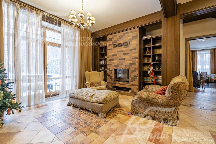 Гостиная 89 кв.м с выходом на террасу