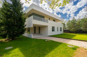 Дом, У Реки КП (Первомайское), 600 кв.м