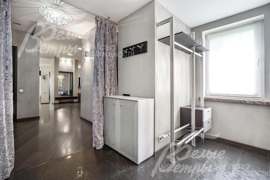 Холл-прихожая