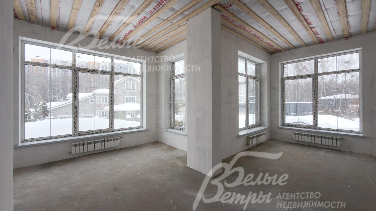 Дом возведён из кирпича, толщина стены 43 см