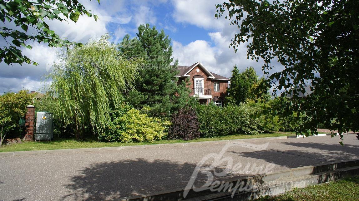 Благоустройство на улицах поселка