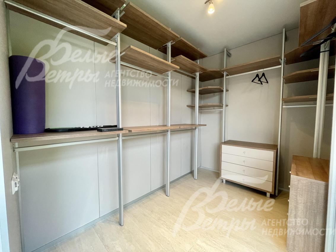 Оборудованная гардеробная 