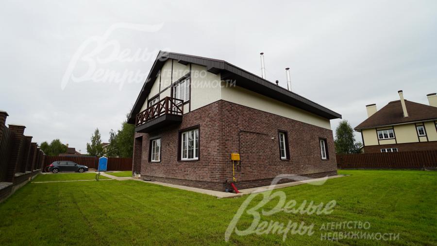 Все коммуникации заведены в дом, в т.ч. газ