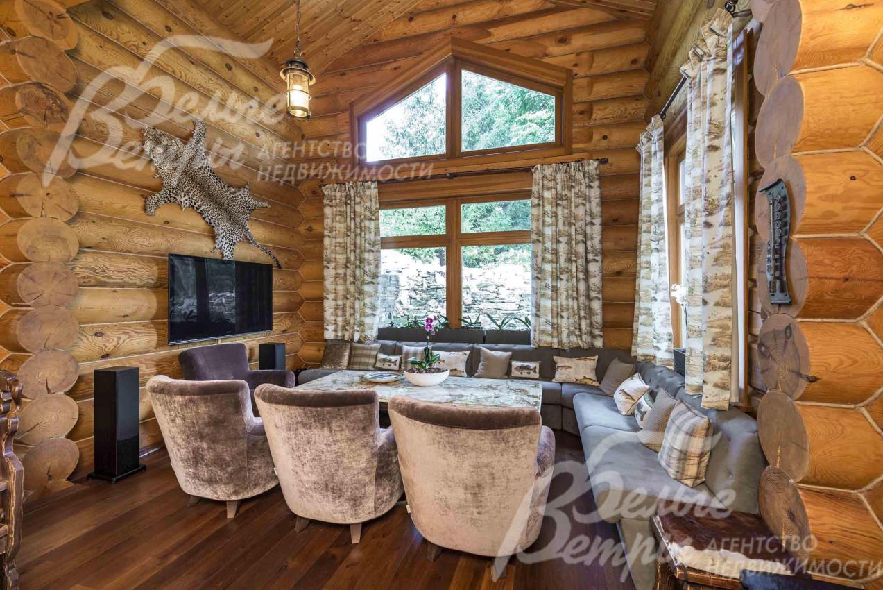 Мягкая мебель, кресла, подушки на стульях и табуретах - Albert&Shtein