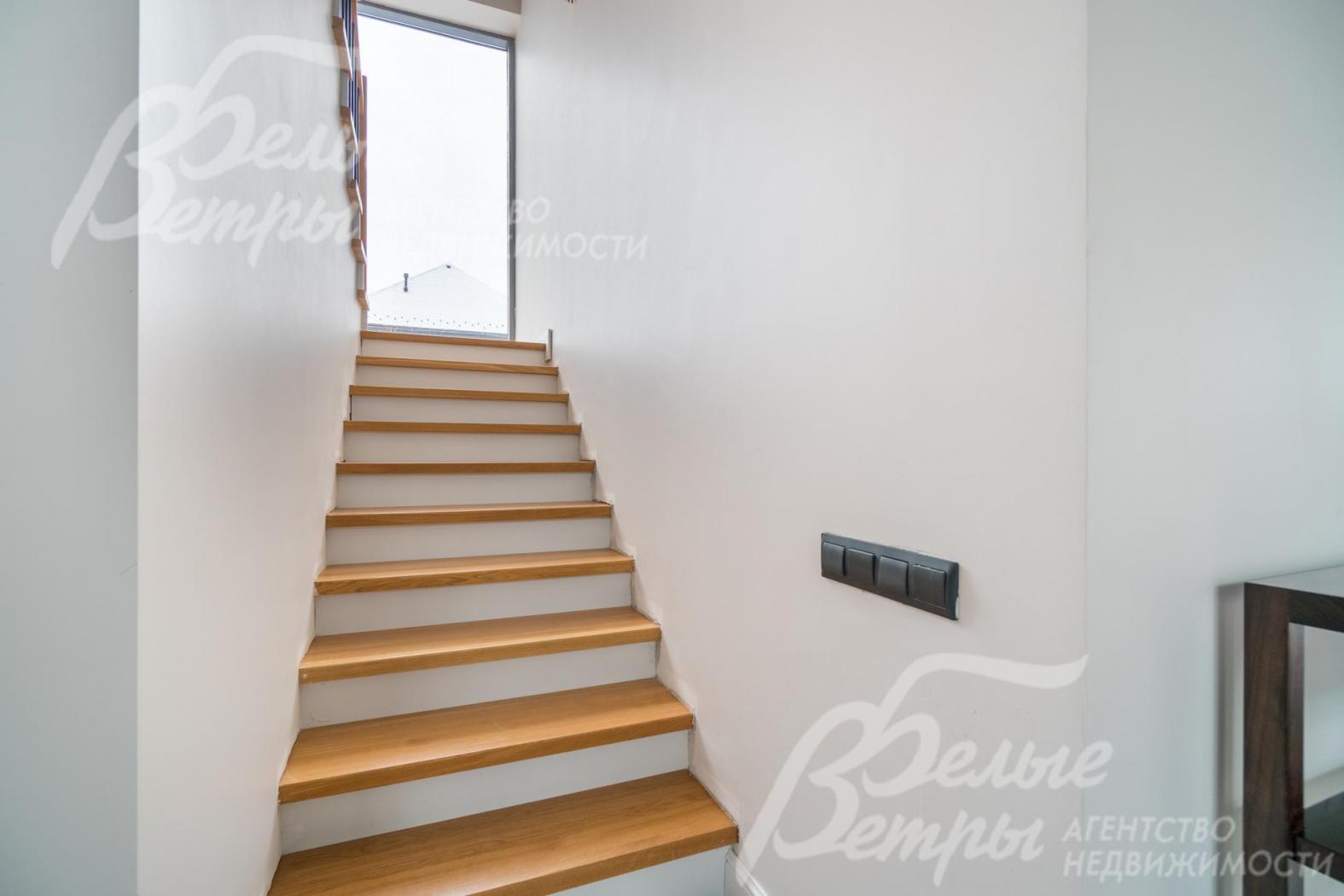 Размер ступеней на лестнице – 17.5х28.5 см