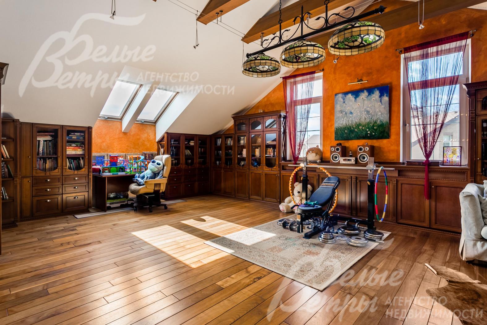 Мансардный этаж с игровой зоной и тренажерной