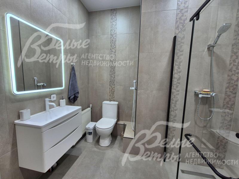 Санузел с душевой на втором этаже