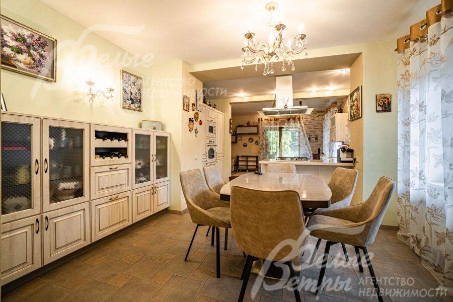 Кухня с выходом на террасу