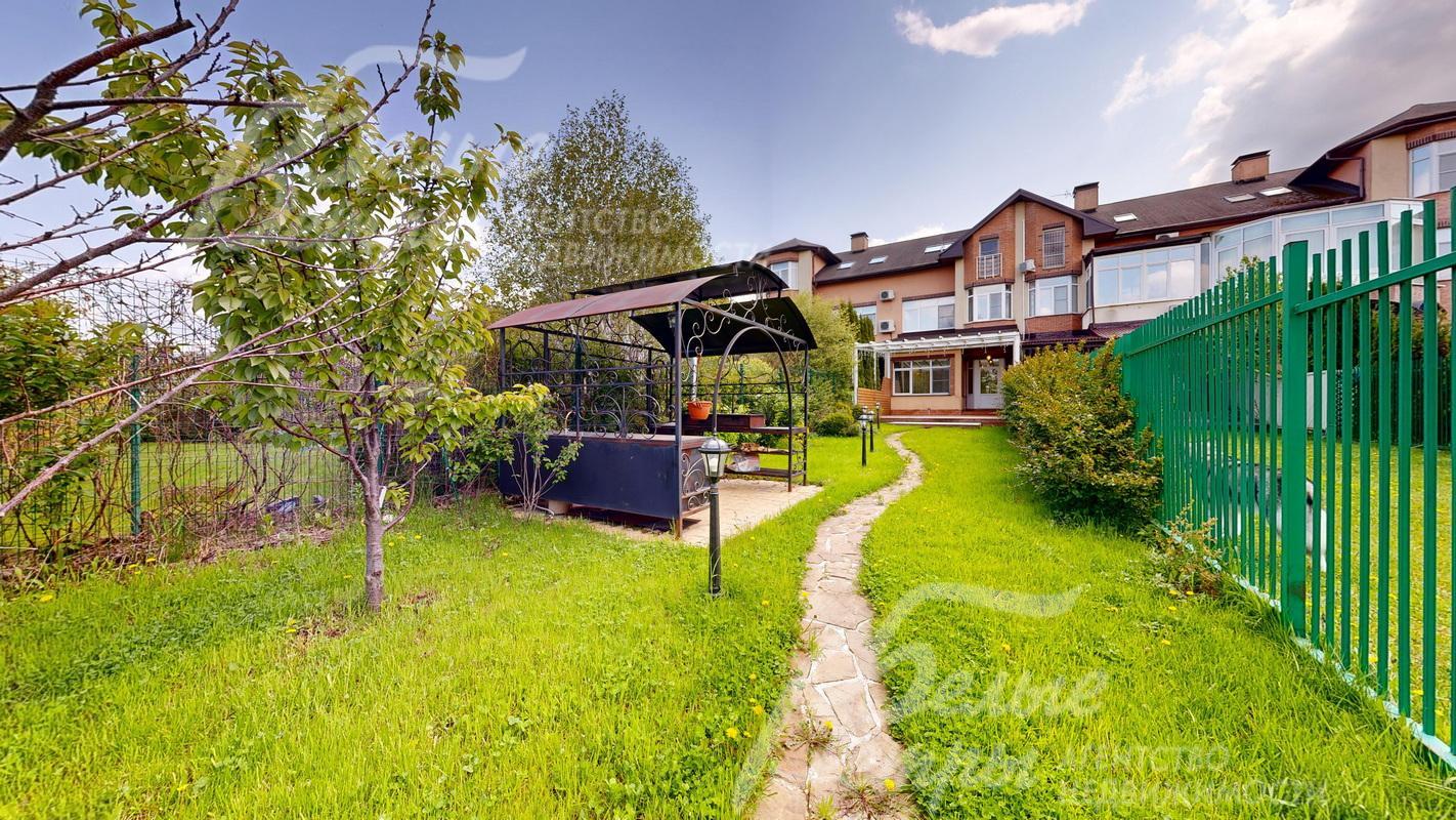 Участок 6 соток с беседкой для барбекю