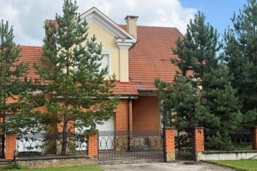 Дом, Величъ (д. Супонево ), 414 кв.м