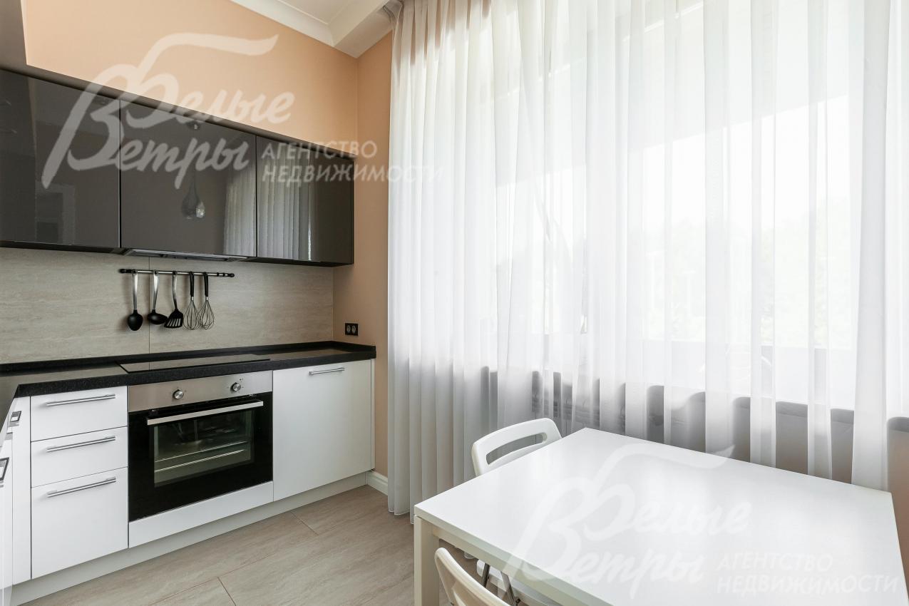 Блок для персонала с кухней