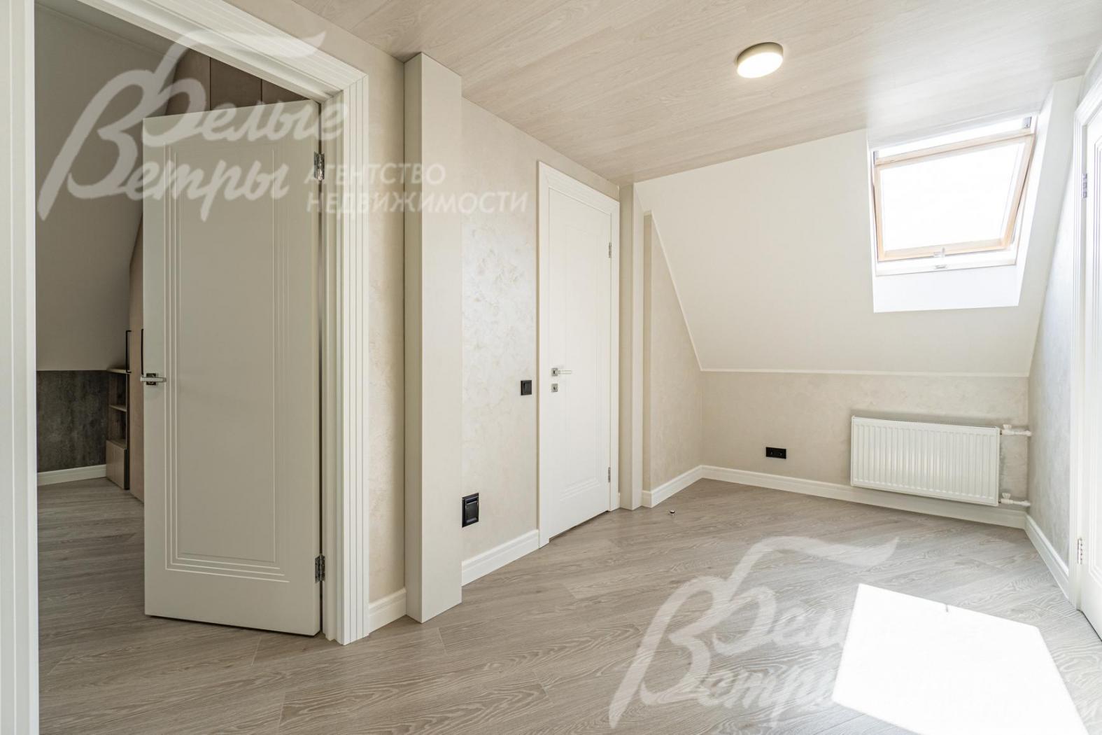 Холл мансарды