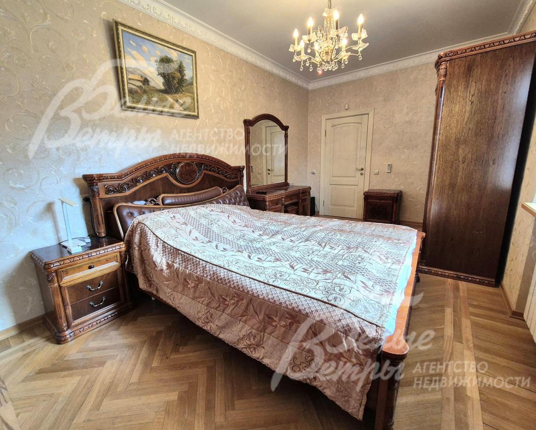 Спальня на 2-ом этаже.