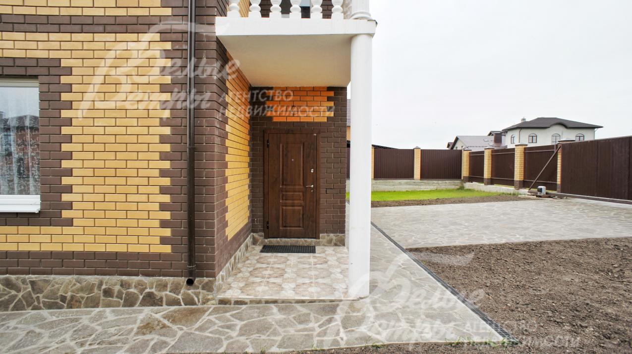 Входная группа дома