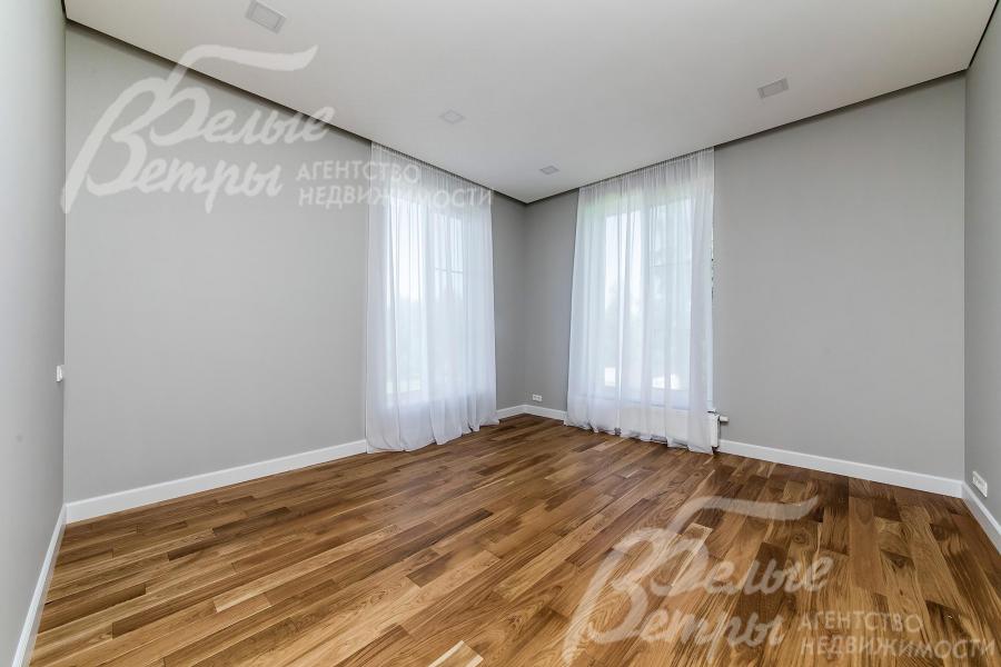 В доме 5 спален