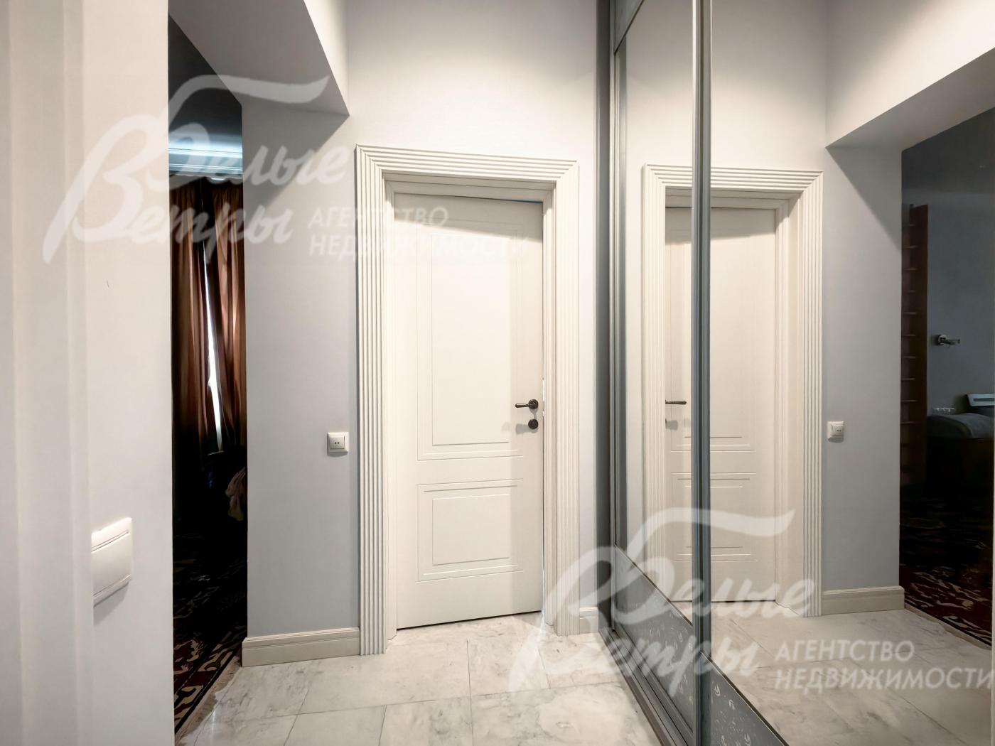 Холл мастер-спальни