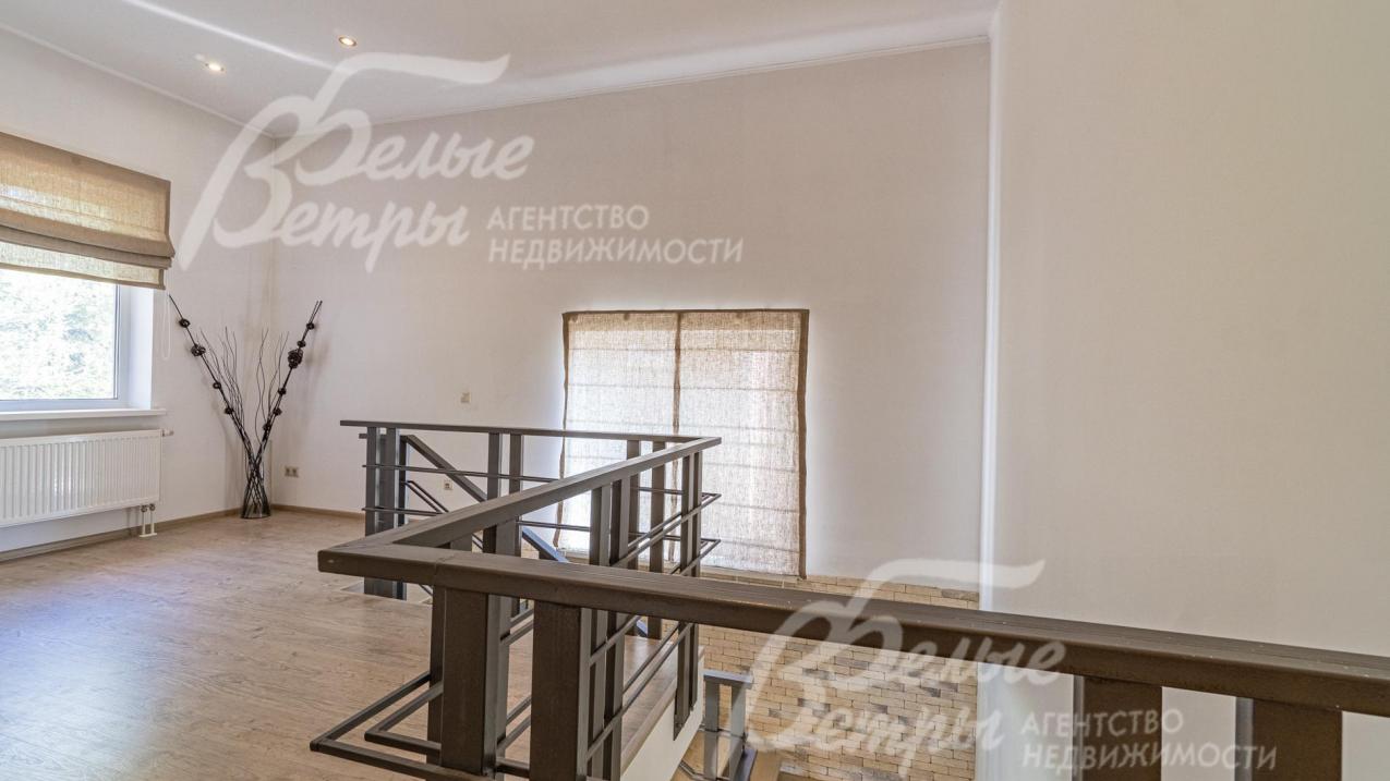 Холл второго этажа