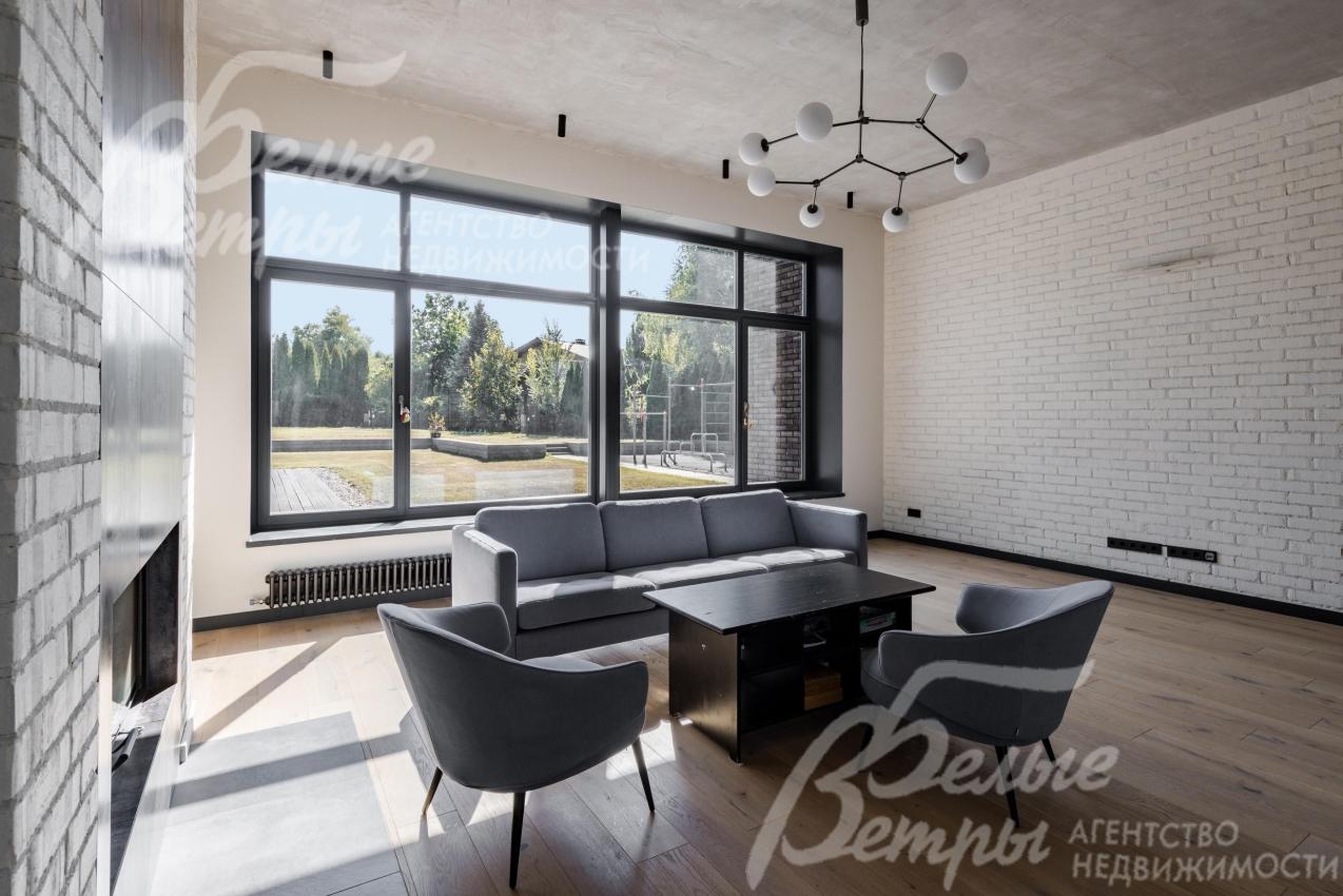 В доме панорамные окна