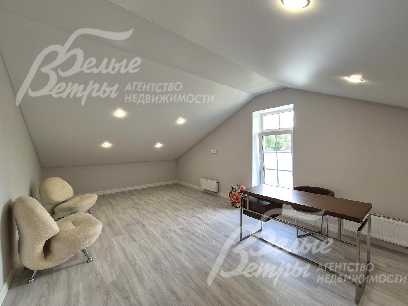 Кабинет-библиотека на 3-ем этаже.