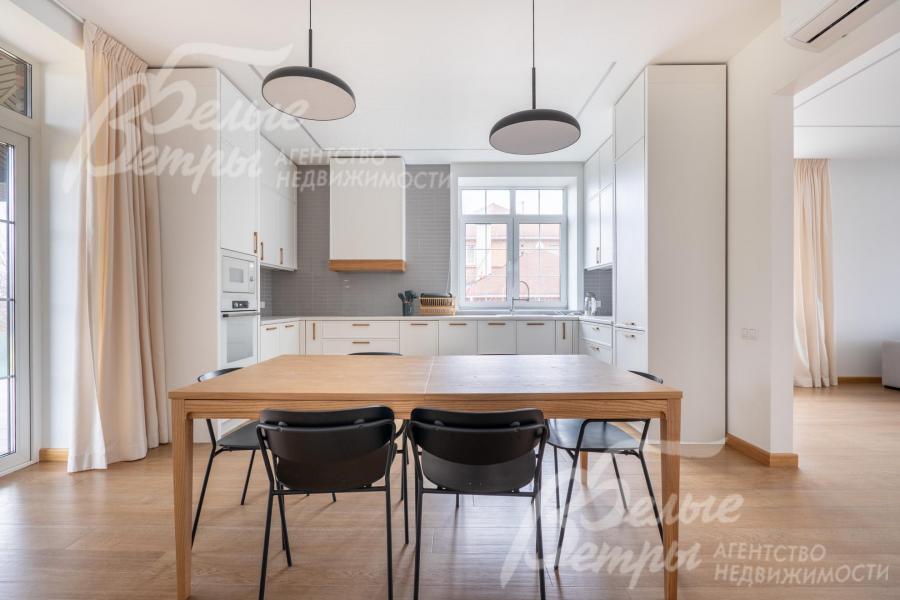 Зона кухни-столовой 18 кв.м