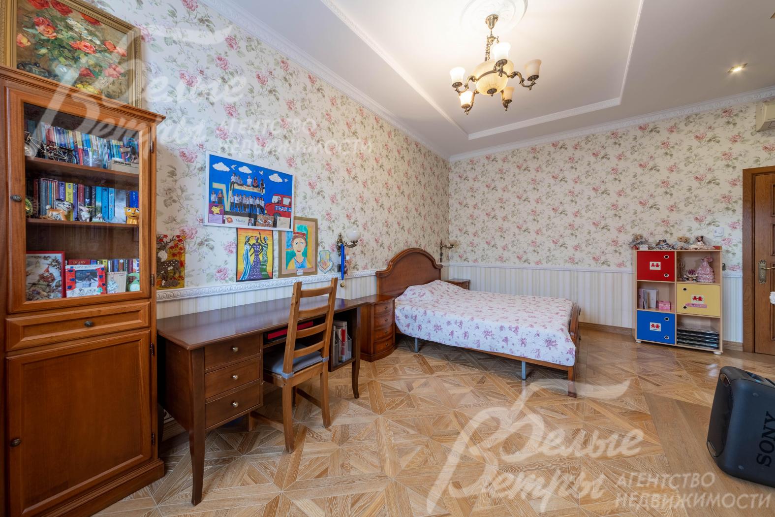 Детская спальня на 2ом этаже