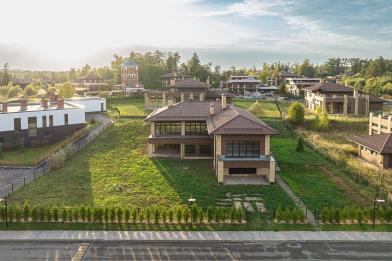 Дом, Усадьба Бергов к/п (Первомайское), 750 кв.м