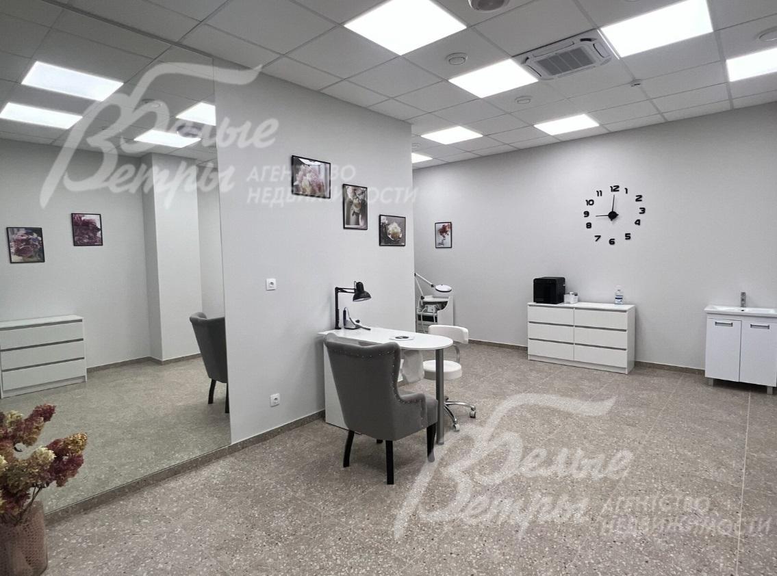 Маникюрный салон в коттеджном поселке Цветочный