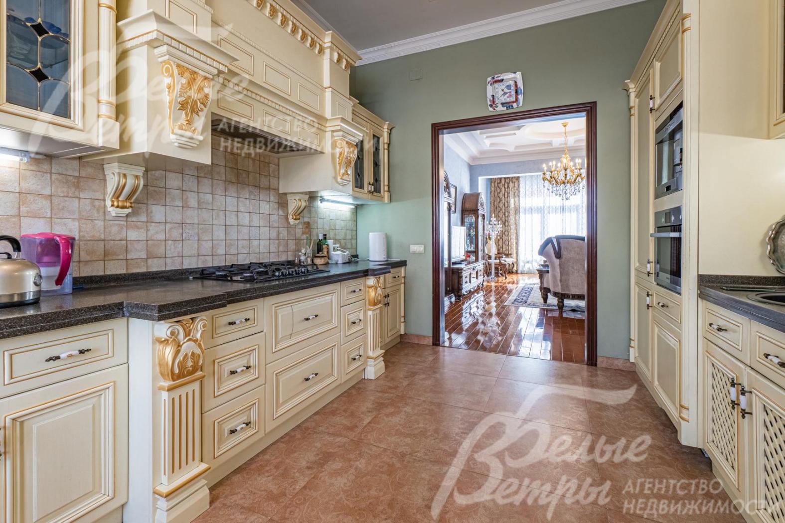 На полу плитка с подогревом