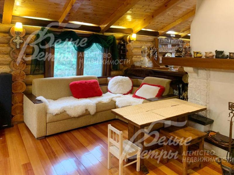 Каминный зал