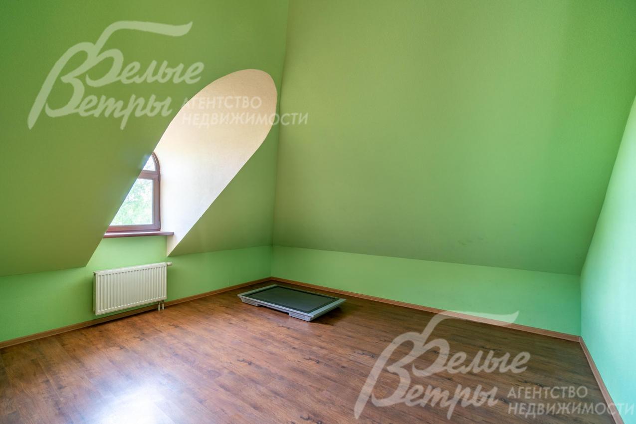 Первая спальня на мансардном этаже